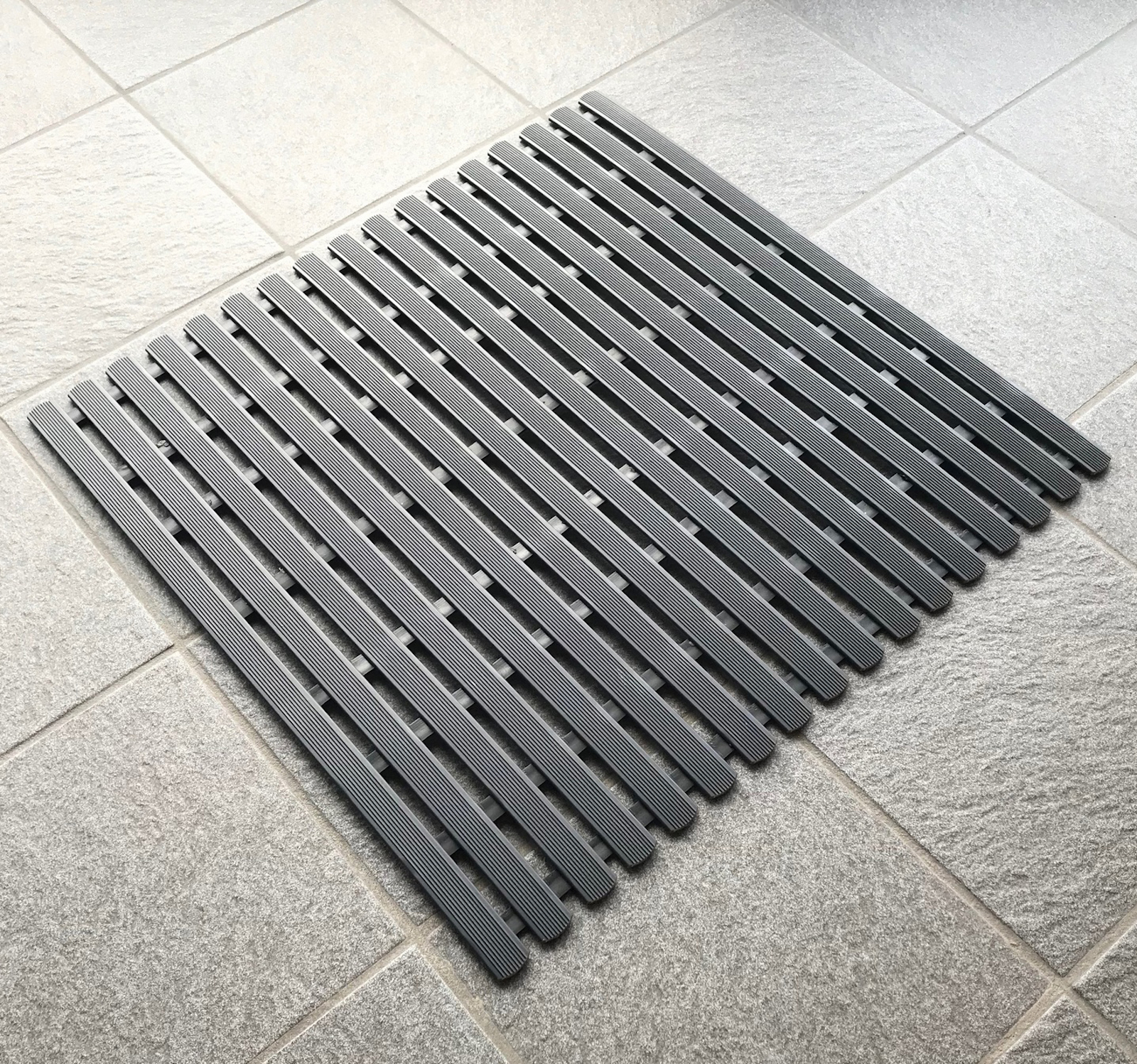 Arend Sauna Rollrost aus PVC in schwarz 80 cm breit 1 lfd. Meter für Saunakabine